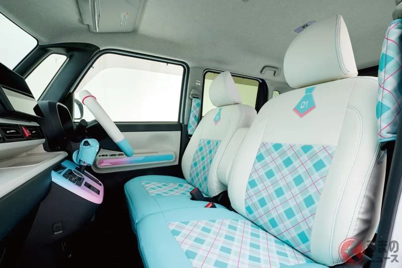 大發最新推出的創新「輕型滑門廂型車」真是厲害！特別採用「藍白配色」內裝，讓車迷看到都感動落淚!? 這款名為Move Canvas的新型「Miku Canvas 2」，在各銷售店收到了怎樣的熱烈反響呢