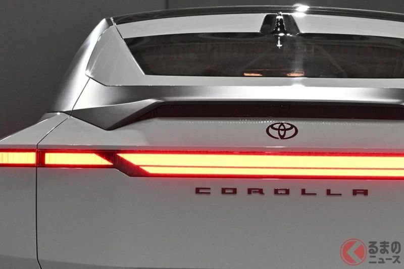 豐田「全新卡羅拉」概念車一公開就引爆話題！「設計相當大膽」、「可能會讓人愛不釋手或不太喜歡」的聲音不斷湧現！採用雙門轎跑車身型，特色在於「光滑前臉＋一字型頭燈」！在JMS札幌亮相的這款概念車，也暗示了「下一代車型」的方向，吸引眾人熱烈注目！