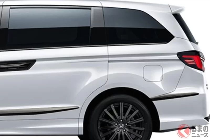 本田全新「Elysion」掀起熱烈討論！有人直呼「設計看起來好像 Alphard」、「配備真的豪華」、「座椅設計的想法很有趣」！全長 5 米級的大器車身，搭配質感滿滿的內外裝設計，這款中國規格的三排座 MPV 成為關注焦點！