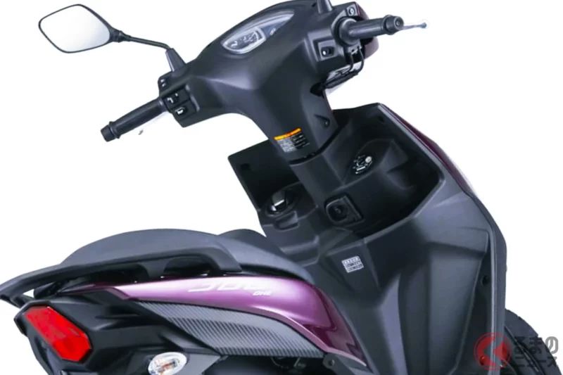 新車26萬日圓！雅馬哈公開新型「輕型速克達」實車！實現「每公升52公里」的超低油耗，並具備強勁的「低速扭力」！雖然是「輕型一類」車型，卻搭載「124cc引擎」，符合新基準的全新車款「新型JOG ONE」MCS2026即將登場！