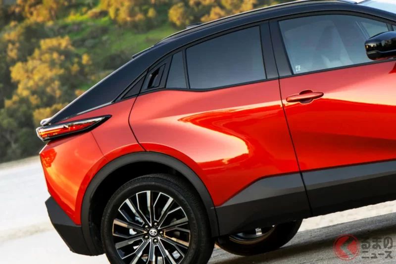 約574萬日圓！豐田發表「全新 C-HR」！睽違4年復活，全長4.5米的流線車身搭載強勁「338匹馬力高性能動力單元」！並推出嶄新的雙色塗裝「超靜音車型」，在美國上市