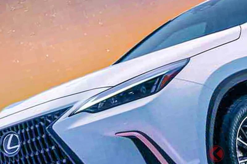 約680萬日圓的Lexus全新「NX」引發熱烈回響！「剛剛好的車身尺碼」加上宛如「雪櫻」般的極光指彩塗裝，新車型被讚「優雅有質感」！搭載2.0L直列四缸引擎的中國版本掀起話題