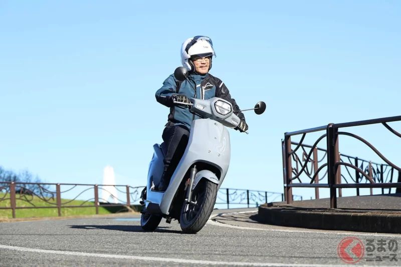 雖然是電動機車，卻不販售「電池」和「充電器」!? 體驗雅馬哈新型電動速克達「JOG E」！透過「Gachaco」享受全新騎乘體驗，但「充電站普及」仍是課題