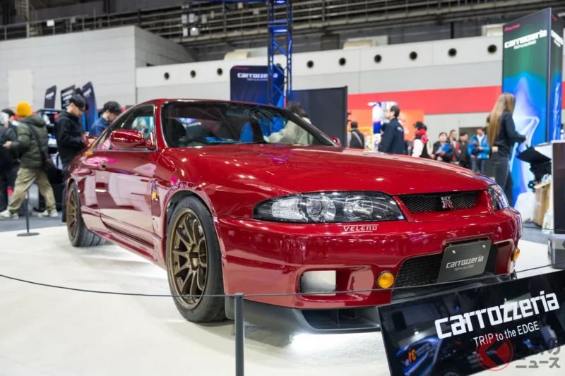 沒想到「R33 Skyline GT-R」也能大幅提升音質！？GT500 松田次生監督的愛車，由 Carrozzeria 全力打造音響改裝！在大阪 Auto Messe 2026 就能現場試聽