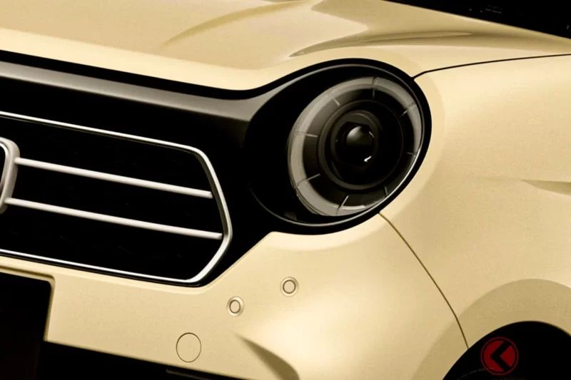 新車約188萬日幣！ Honda新款「Kei Wagon」吸睛登場！結合「北歐復古」風格的木質內裝與圓形頭燈，這款N-ONE特別規格車「CRAFT STYLE」究竟有什麼魅力？