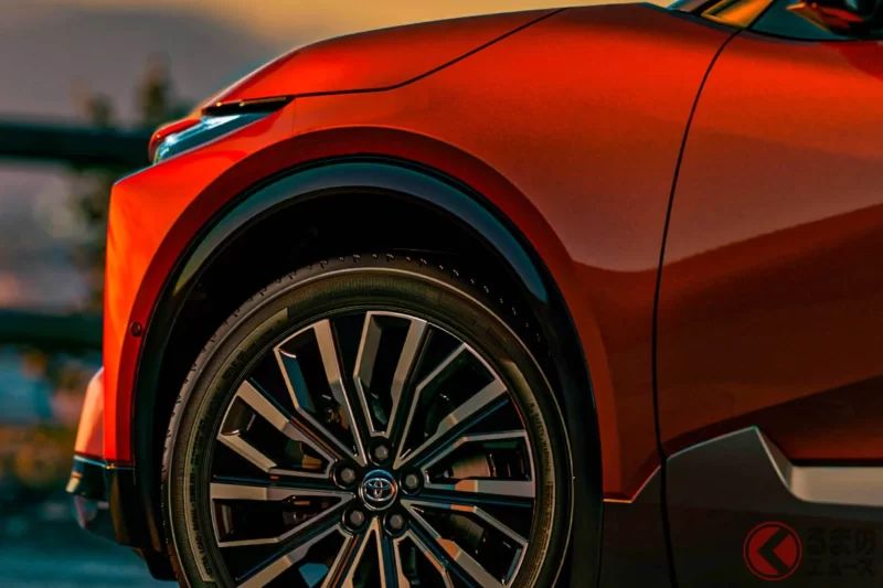 約新台幣122萬元！Toyota全新「C-HR」登場！採用全長4.5m級「剛剛好的尺寸」，還有338hp的「高性能4WD版本」的小型SUV！加拿大市場版本是什麼樣的車？