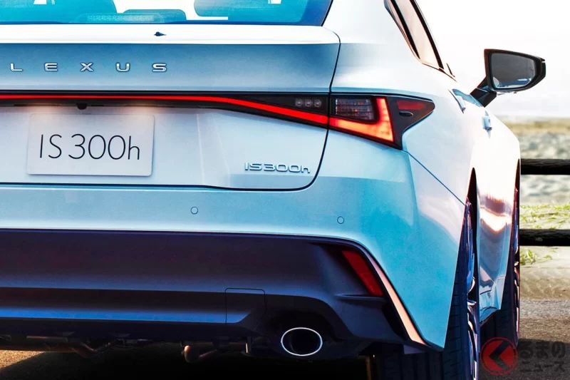 Lexus「FR sport sedan」睽違5年的大幅改良！前衛「清爽新車頭」×全長4.7m級「剛剛好的尺寸」依然維持！新款「IS」minor change之後究竟有哪些變化？