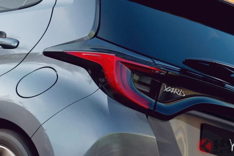 約400萬日幣！豐田「新Yaris」發表引發熱烈討論！「已經像豪華車了！」「質感看起來很棒！」時尚的「Trendy」新設計＆強勁的130馬力真讚——2026年西班牙規格車型有什麼改變？