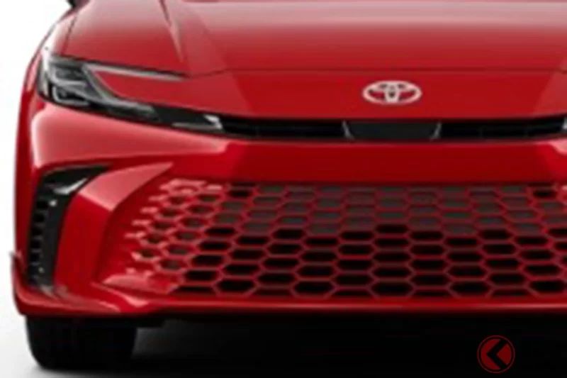 3年後復活！Toyota「新型 Camry」即將登場！最新 Hammerhead 設計的稀有「4 Door FF Sedan」究竟是怎麼樣的車？