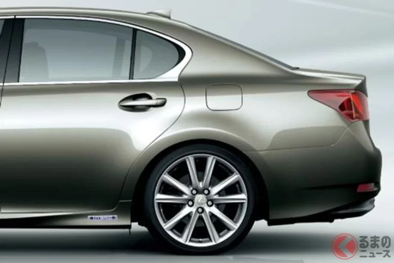 約「100 萬日圓」等級就能入手的 Lexus「平價 sedan」引發兩極評價！有人稱讚「當興趣車來開的話 cp 值超高」，但也有人擔心 maintenance cost，搭載 V6 engine 與豪華 interior 的「GS」到底是什麼？