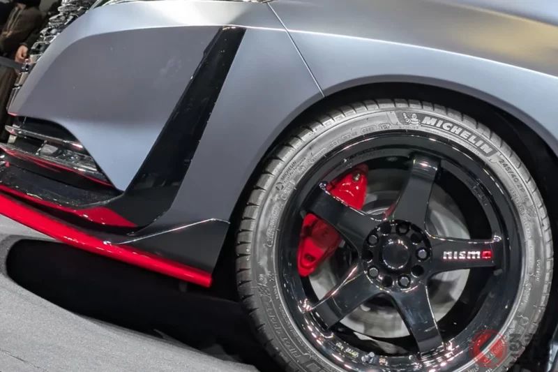 日產的新款「4WD Sports Car」引起關注！全長4.2公尺的車身，搭配寬體專用設計，並透過「NISMO SUV 的心臟移植」大幅提升馬力！這款看起來超好開的「Aura NISMO RS Concept」到底是什麼車呢？