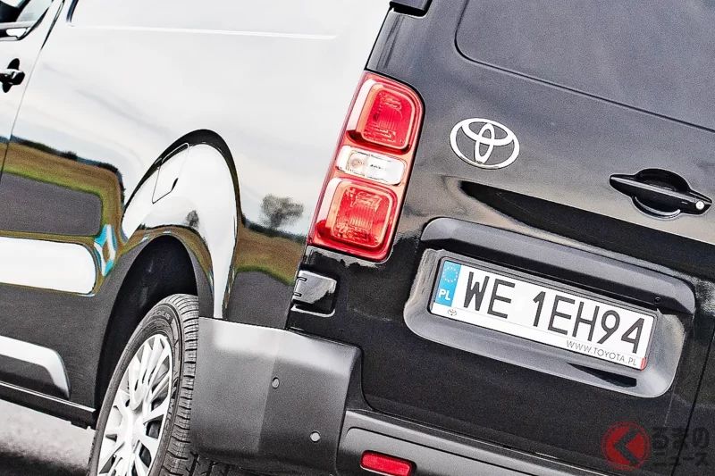Toyota發表全新「sliding door」van！擁有全長4.7公尺、接近Toyota HiAce級距的「剛剛好」車格！搭配銳利的「大面積grille」與全新引擎的「全新ProAce」2026年式於波蘭上市