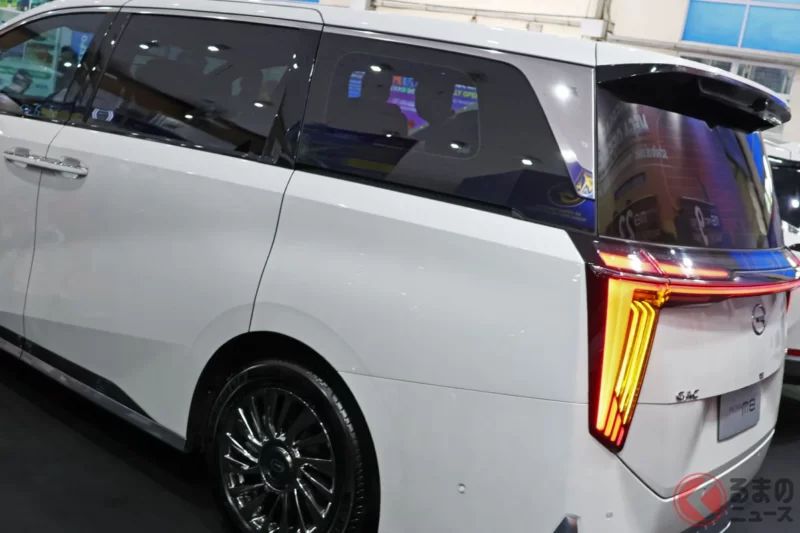全長超過5.2m！最新「超豪華Minivan M8」受矚目！已經有「超越Alphard」感覺的巨大水箱護罩外觀×配備豪華齊全！中國GAC在越南販售的這款車型