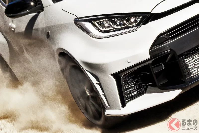 Toyota「全新4WD小型Sport Car」發表引發熱烈討論！象徵最新進化的「26式」命名，被網友笑說很像「戰鬥機型號」？4月即將上市、進一步成熟進化的「GR Yaris」“Evolution”車型到底吸引了哪些高度關注？