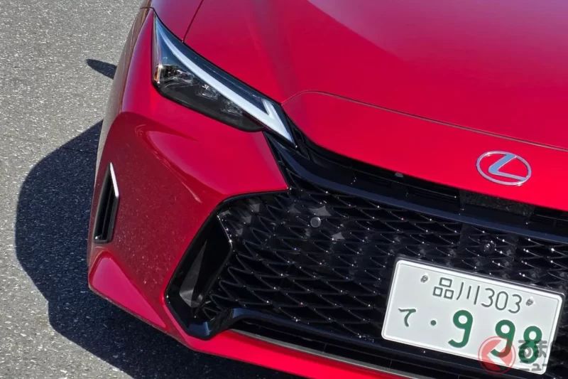 Lexus的「最新Sedan」真的大變樣了！即使已經第13年，還值得買嗎？大幅進化的內容是什麼？實際開過「IS」之後才了解的魅力是什麼