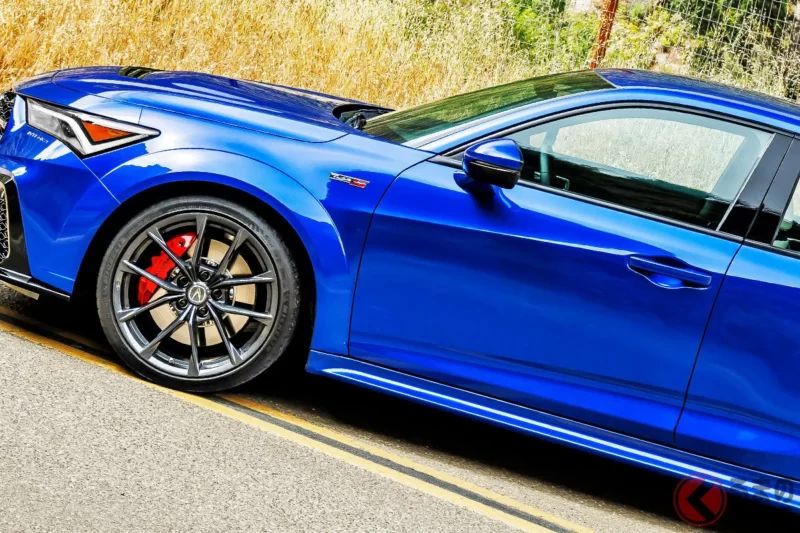 Honda宣布即將推出新型「Integra」！這款車在日本國內時隔約20年再次復活，搭載6速MT與高性能2.0公升VTEC渦輪引擎的「Type S」版本，車價預計將超過800萬元，到底這是一款怎樣的車型呢？