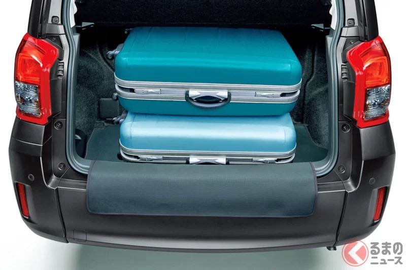 「Sienta尺寸」的Toyota實用「5人座Wagon」超厲害！比最高等級還便宜「23萬日圓」，只配備左側「單邊Sliding Door」！5號牌車身的計程車用車「JPN TAXI 和」到底是什麼車？