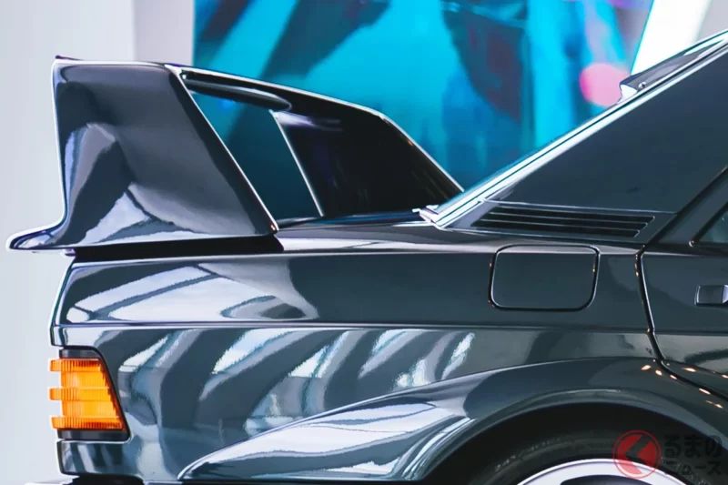 像「Lancer Evo」一樣的「小型Benz」公開！採用大型尾翼與超霸氣的輪拱！在德國現身的「190 E 2.5-16 Evolution II」是怎樣的車？