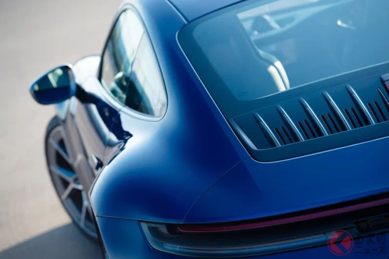 394匹馬力的「2門」跑車吸引目光！搭載「水平對向」引擎×6速MT的純汽油車！不設後座、專注駕馭性能的保時捷「911 Carrera T」實力究竟如何？