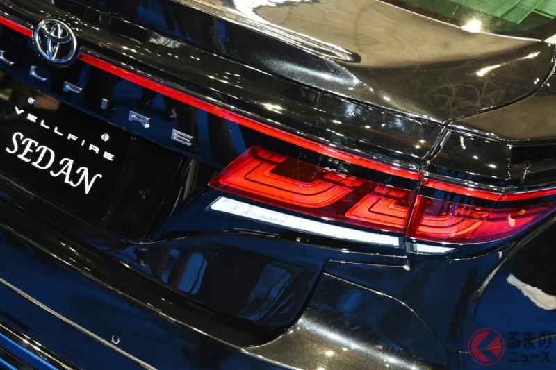 「Vellfire“sedan”」超衝擊登場！搭載大排氣量V8引擎＋後輪驅動！豪華白色內裝超吸睛的「氣勢滿滿高級車」，NATS打造的創新custom到底是什麼？