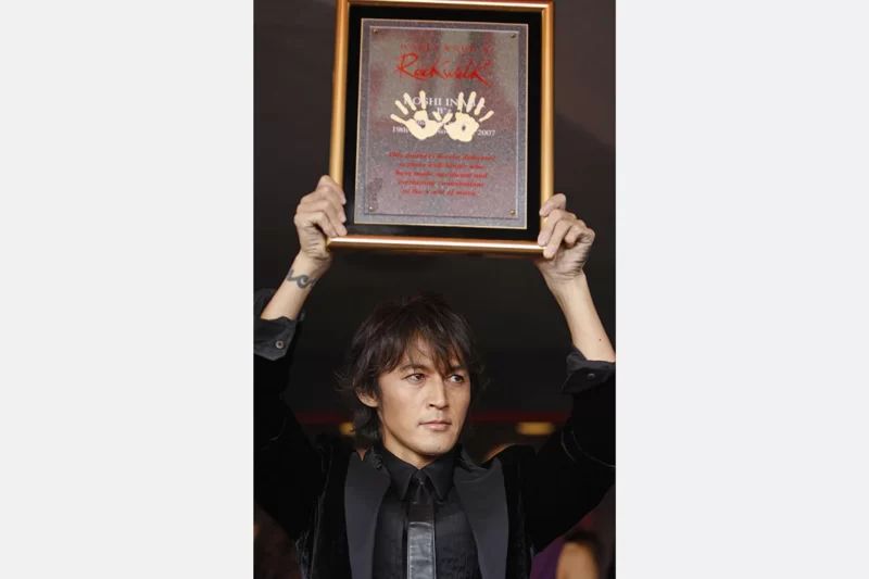 B’Z的稲葉浩志那台超美的愛車引發一片讚嘆聲！大家紛紛表示「就是因為是稲葉先生才這麼適合」、「如果在路上擦身而過一定會忍不住回頭再看一眼」。那麼，在2023年的Motorcycle Show上公開的這台客製機車「Sonic Temple」，究竟是什麼樣的車呢？