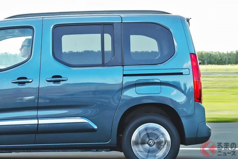 Toyota最新款「高車高」商用廂型車人氣爆棚！「創新」外觀×滑門設計，提供「大中小」三種車型編成！全新「Proace」系列在波蘭銷售表現亮眼