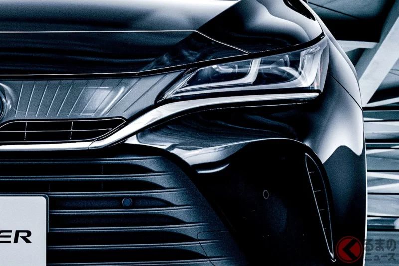 1公升油就能跑「22km以上」！Toyota最新款「Harrier」吸引目光！全長約4.7m的美型Coupe SUV，將「安全配備強化」與「高質感駕馭魅力」完美融合！