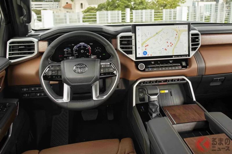 1200萬日圓！Toyota的「美式皮卡」登陸日本！超越Century、全長約6公尺級的霸氣車身搭載V6 twin turbo！左駕＆「華氏顯示」的道地規格「Tundra」是什麼？