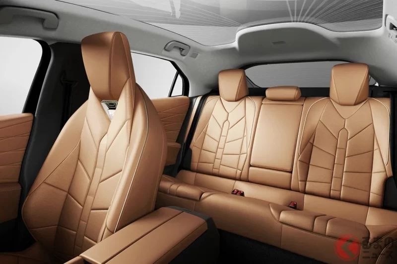 「350馬力」的新款高性能SUV即將上市！車長約4.8m、尺寸比Lexus RX還小，採用流線型車身設計！內裝也很有質感的「DS number eight」是什麼樣的車？