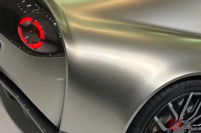 備受關注的全新「後輪驅動」sports car登場！車長3.9m車身採用「retro風」長車頭設計！還有「490hp」powertrain以及可大幅開啟的「創新車門」同樣吸睛，這款「AIM EV SPORT 01」究竟是什麼？