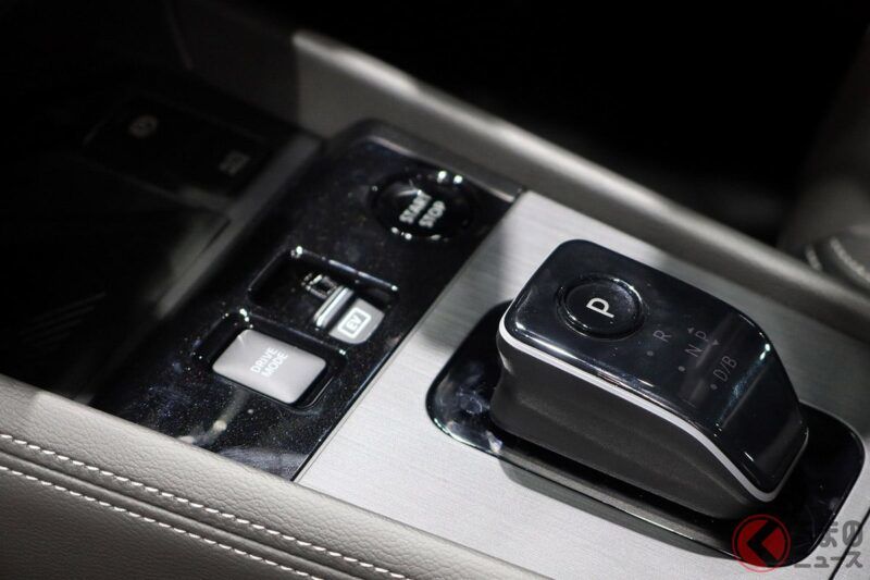 Honda推出全新「小型4WD sliding door van」！採用黑化風格的「專用設計」與「時尚interior」！搭載「創新配備」與多變seat arrangement，實用性也非常到位！配備turbo的「N-VAN」頂規車型究竟是怎樣的一台車？