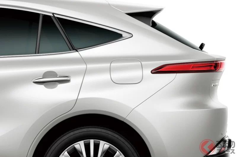 Toyota「Harrier」目前暫停接單中！新一代車型是不是快要登場了!? 有可能「取消汽油車型」＆導入大型顯示螢幕？讓人關注的全面改款會帶來哪些影響呢