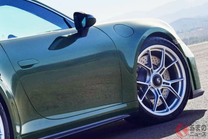 Porsche即將全球首度公開「神秘全新Sportscar」！搭載超過500匹馬力的「水平對臥」引擎×MT變速箱!? 全新「911」將於歐洲正式亮相！