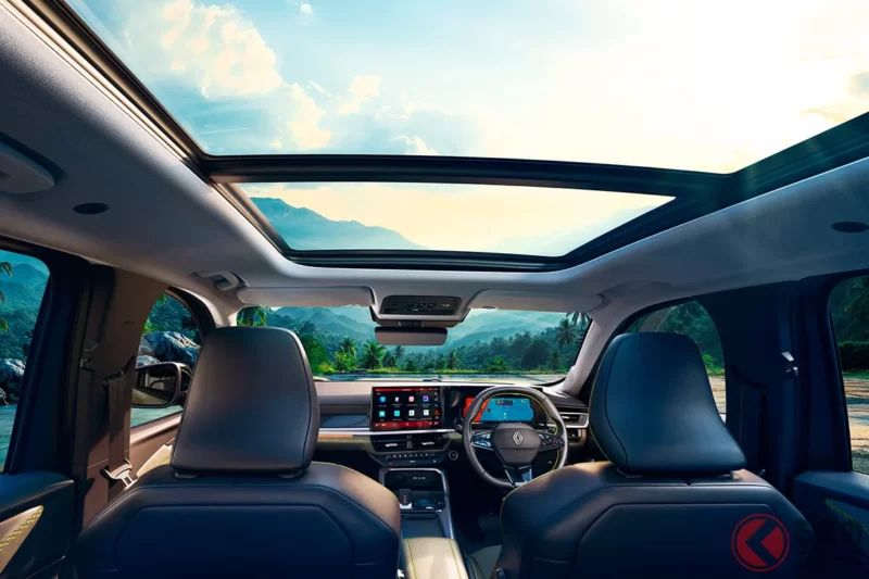 採用「Jimny」等級離地高度的全新「小型SUV」引發熱議！新車約180萬日圓、全長約4.3m的車身讓人直呼「尺寸剛剛好」「很便宜」！睽違14年大改款的Renault「Duster」印度版到底是什麼車？