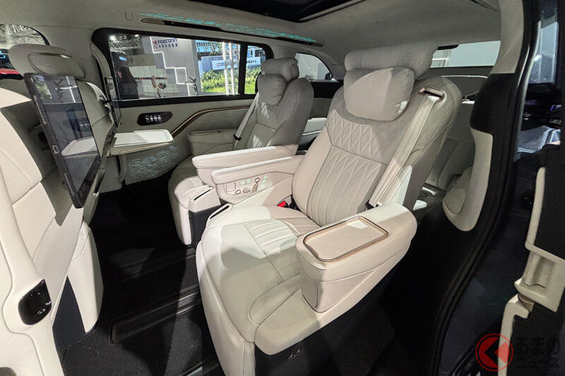 全長超過5m的「高級minivan・Model D」實車展出！由「Foxconn（鴻海）」打造的車款齊聚一堂!? 日本將導入EV bus，在台灣實際看到的實力如何