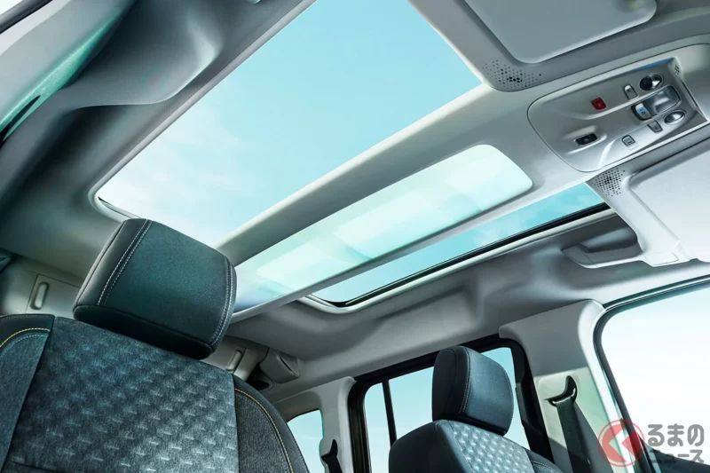 全長4.4m的新「slide door minivan」詢問量「急速增加」!? 專用「超大 glass roof」帶來超強開放感！好開又實用的 Peugeot「Rifter」限定車 GT Cielo，在經銷商間也成為話題！