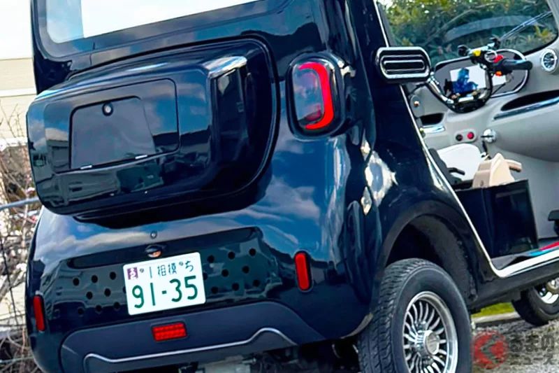 新車只要69萬日圓！創新「3人座」trike 實車登場！用「普通駕照」就能上路、日常使用超方便！「免驗車」維持成本也很低！結合汽車與機車優點的「VIVEL Trike」，即將亮相展出！