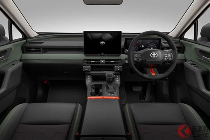 Toyota全新「四輪驅動」SUV 引發熱議！ 雖然比頂級版「便宜180萬日圓」，但「22.9km／L 的油耗很有吸引力」「外型是我最喜歡的」等好評不斷！ 採用專屬「硬派風格內外裝設計」的「RAV4」最便宜車型備受關注！