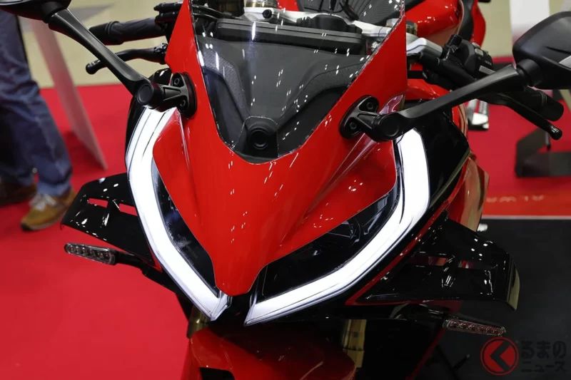 四缸400cc的「新型超級跑車」登陸日本！比Kawasaki Ninja ZX-4RR更輕量的車身搭配豪華懸吊系統！QJ Motor「SRK400RS」到底是什麼樣的車款？