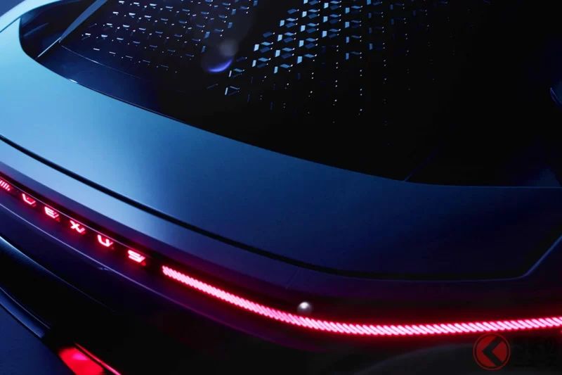 Lexus嶄新「雙人座Coupe」實車亮相引發熱烈討論！「比照片有壓迫感太多了」「好想買」「因為LF-ZC開發中止，所以有點擔心能不能真的量產」等聲音湧現！「LFA Concept」展出吸引高度關注！