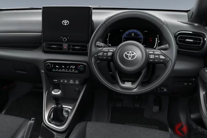 比輕自動車還便宜！177萬日圓起就能入手！Toyota「Yaris」MT版本備受關注！擁有每公升19.1公里低油耗表現，還被評價為「連短程移動都很有樂趣」的「Gasoline MT」車型究竟是什麼樣的存在？