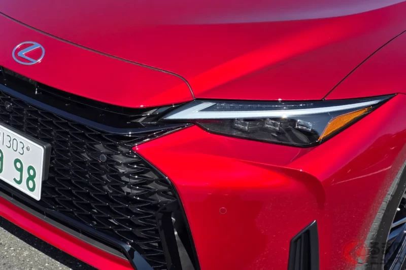 Lexus新款「FR sports sedan」受到關注！採用全新spindle grille與創新的“竹內裝”設計！取消汽油車、全面改為hybrid專用的「最新IS」究竟是什麼樣的車型？