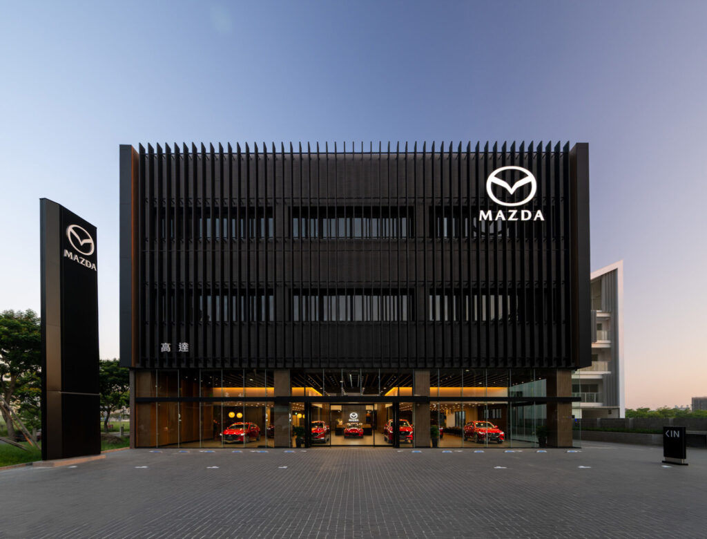 全台首座全新 MAZDA 品牌識別據點 北台中旗艦展示暨服務中心正式啟用
