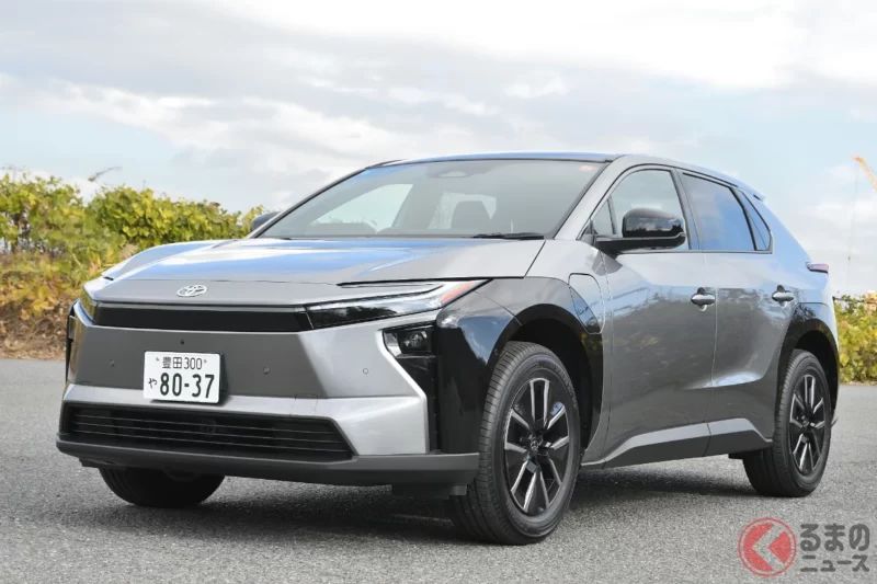 Toyota「都會派SUV」引發熱議！配備14吋超大螢幕與Wireless Charging功能！還有車主表示「塞車時的壓力減輕不少」，這款「bZ4X」究竟有什麼魅力？