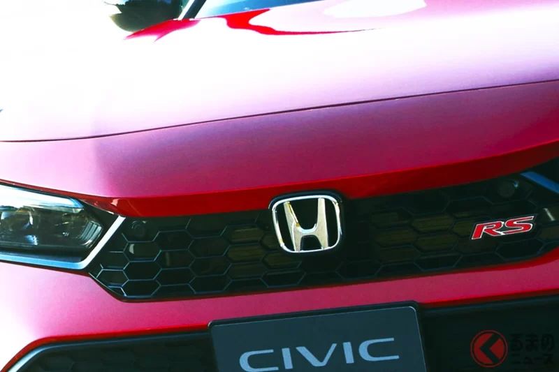 Honda 發表全新「Civic」引發熱烈迴響！「兼顧操控與油耗真的很吸引人！」「感受到 Honda 一貫的堅持與講究」等好評不斷！融合「實用性與運動性能」，並帶來宛如手排駕駛樂趣的「Civic e:HEV RS」究竟是什麼樣的車款？
