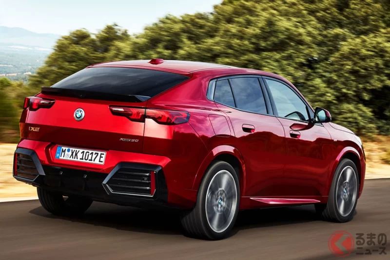 搭載「306匹馬力」動力系統的全新「四驅 Coupe SUV」正式上市！採用非常符合日本用車環境的 4.5 公尺級車身尺寸，BMW「iX2 xDrive30」究竟有哪些改變？