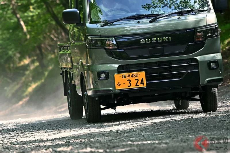 根本不只是「部分規格調整」！？Suzuki 輕卡車「Super Carry X Limited」2026 年式登場　連「2WD 自排」都有？令人開心卻又讓人煩惱的超完整配備究竟有哪些？