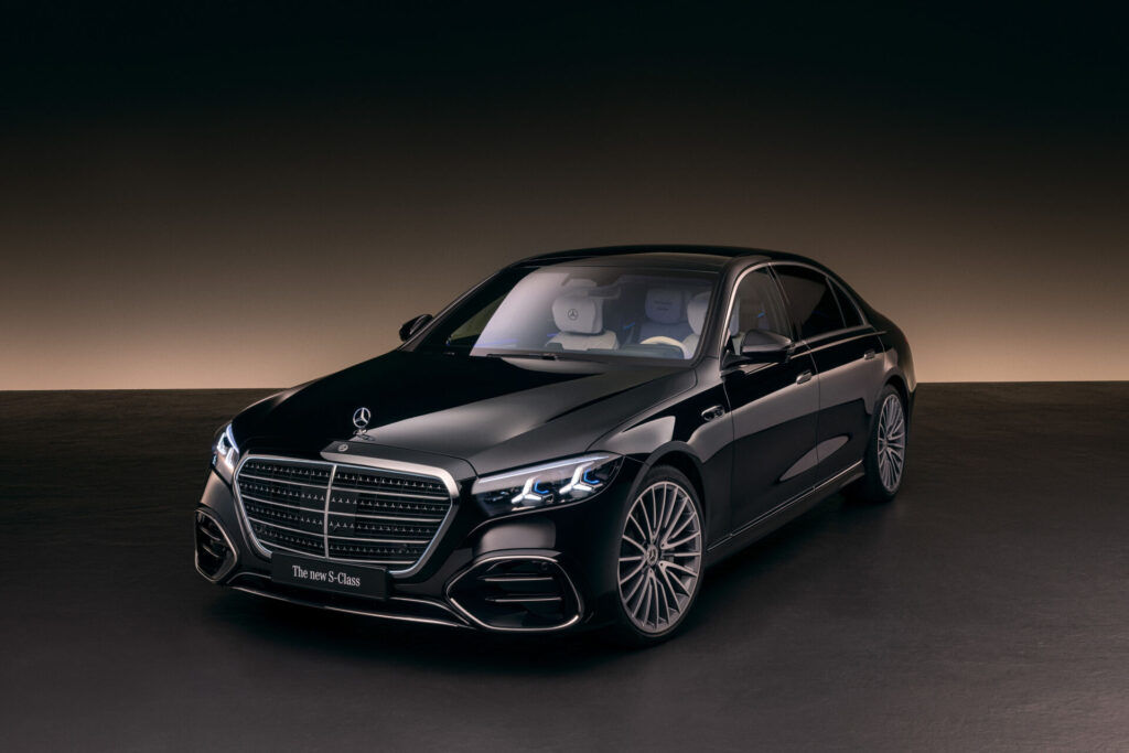 全新S-Class 與 Mercedes-Maybach S-Class 即日起開放預訂