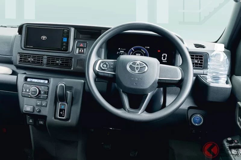 Toyota的新型「輕型廂型車（kei van）」引發關注！不僅動力充沛，還具備「超靜音、低震動」特性，實用性大幅提升！續航最高達257km的後輪驅動「Pixis Van Deluxe」到底有什麼特色？