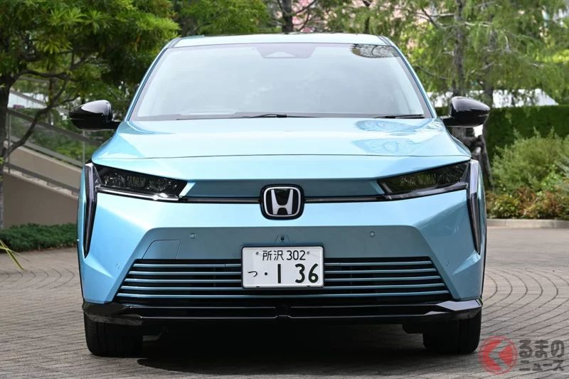 Honda 新型「Insight」以比 Civic 稍大的「時尚 SUV」姿態登場！搭載多項品牌首創新功能，並採限量 3000 台販售的第 4 代車型到底是什麼樣的車！